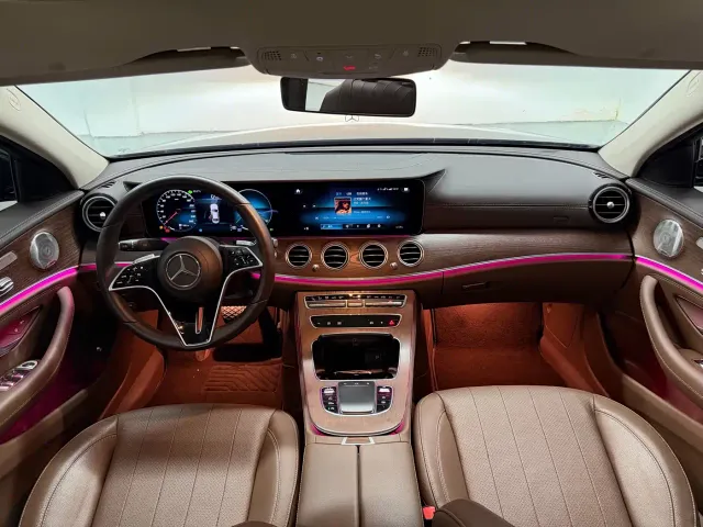 Mercedes-Benz E-Class — Фото автомобиля 10