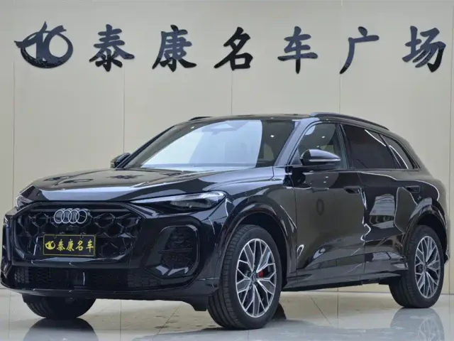 Фотография автомобиля — Audi Q5L