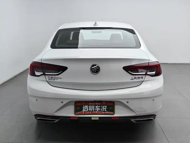 Buick Regal — Фото автомобиля 4