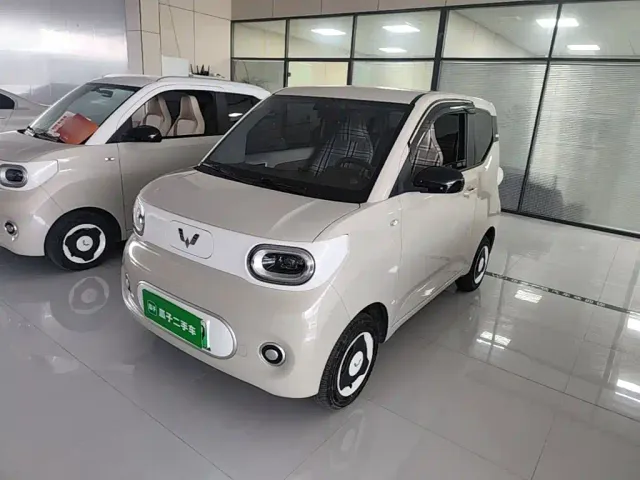 Фотография автомобиля — Wuling Hongguang Mini EV