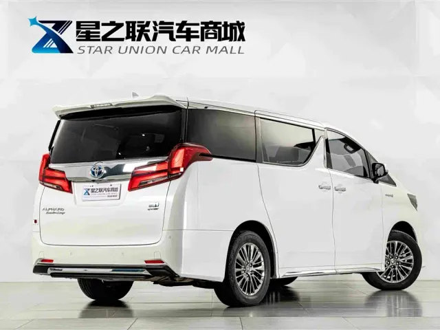 Toyota Alphard — Фото автомобиля 6