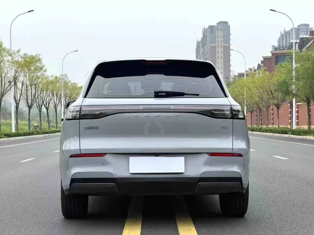 Geely Galaxy E5 — Фото автомобиля 7