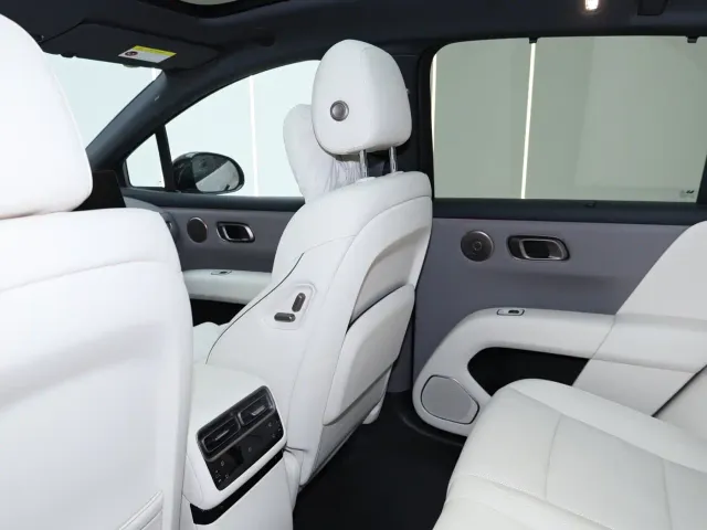 Li Auto i6 — Фото автомобиля 15