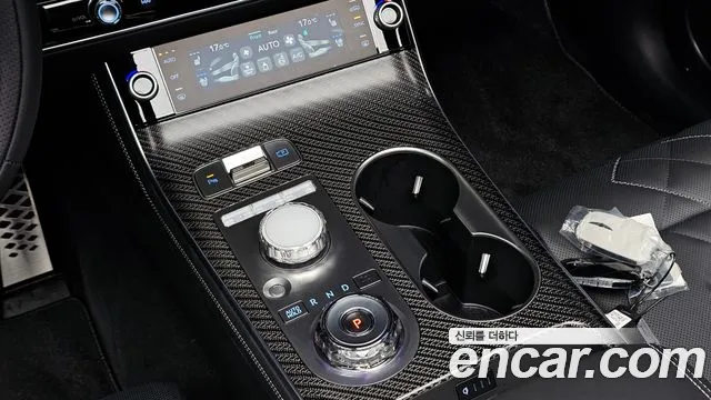 Genesis GV70 Electrified GV70 — Фото автомобиля 9