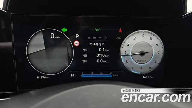 Hyundai Avante CN7 — Фото автомобиля 11