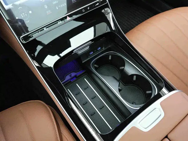 Mercedes-Benz S-Class — Фото автомобиля 10