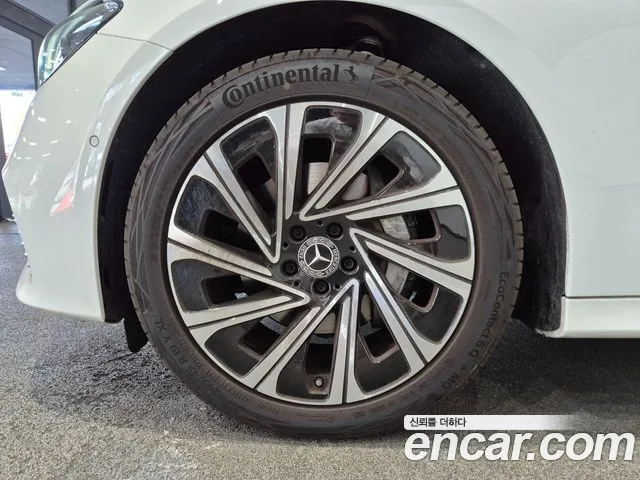Mercedes-Benz E-Class W214 — Фото автомобиля 5