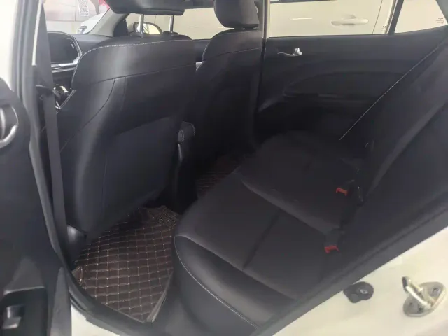 Kia KX1 — Фото автомобиля 12
