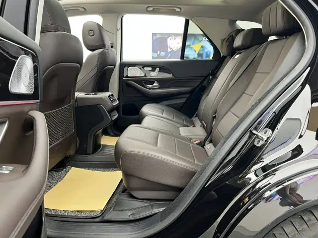Mercedes-Benz GLE-Class — Фото автомобиля 18