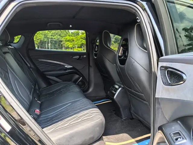 BYD Seal — Фото автомобиля 8