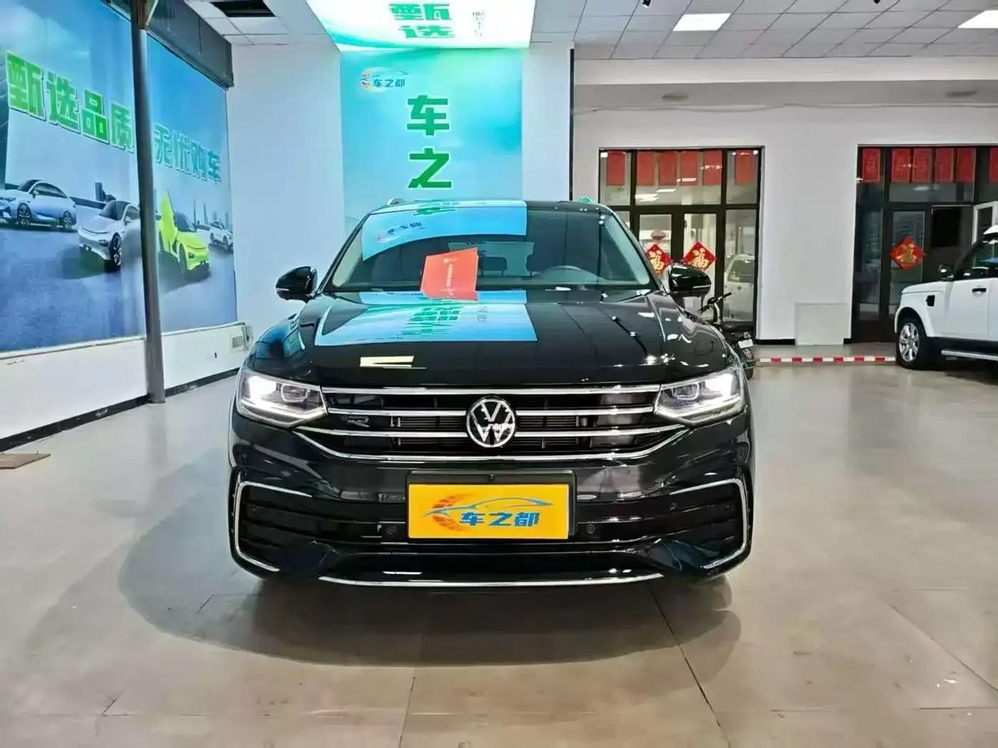 Volkswagen Tiguan L 2024 Outstanding 330TSI Auto 2WD R-Line Dragon Glory Edition — Фото автомобиля 2