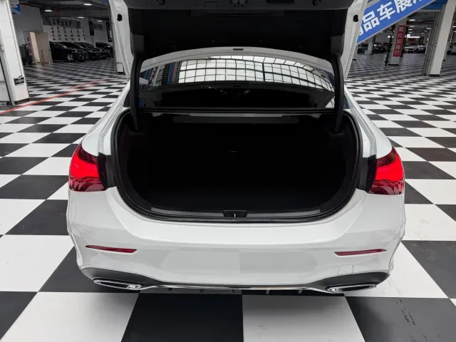 Mercedes-Benz A-Class — Фото автомобиля 8