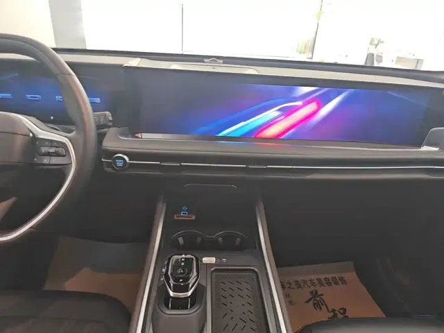 Ford Edge — Фото автомобиля 12