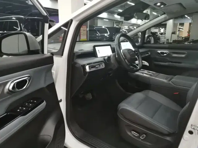 GAC Aion Y — Фото автомобиля 15