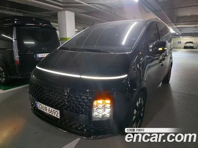 Hyundai Staria Staria 4WD Lounge 9 мест — Фото автомобиля 18