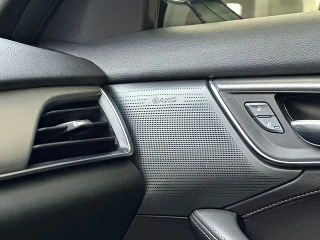 Cadillac CT5 — Фото автомобиля 17