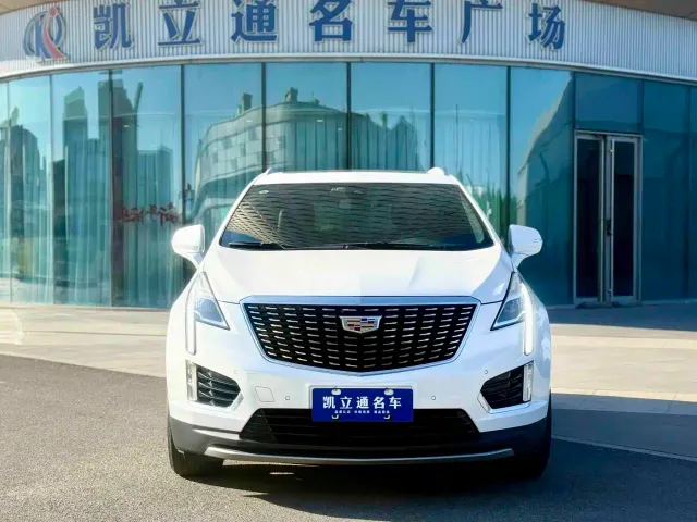 Cadillac XT5 — Фото автомобиля 2