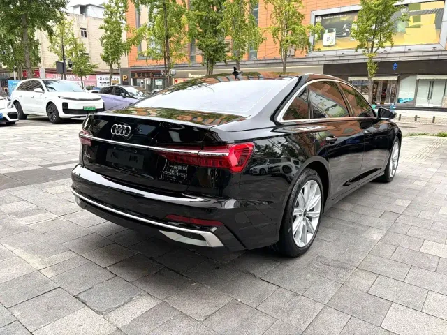 Audi A6L — Фото автомобиля 7