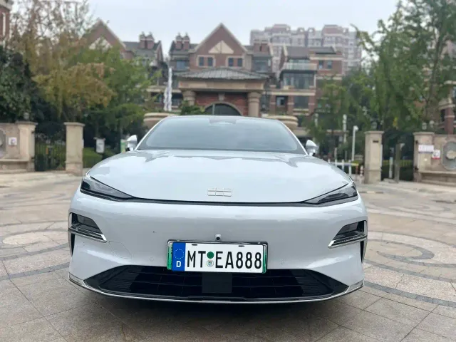 Geely Galaxy Xingyao 8 — Фото автомобиля 2