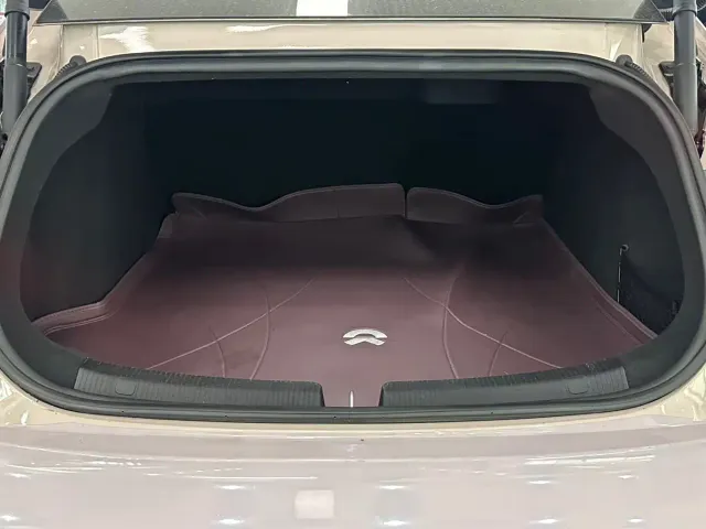 Nio ET5 — Фото автомобиля 8