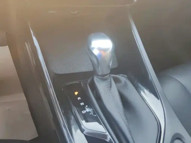 Roewe i5 — Фото автомобиля 16