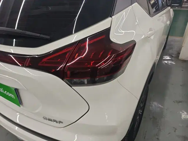 Nissan Kicks 2022 1.5L CVT XL Fashion Edition — Фото автомобиля 7