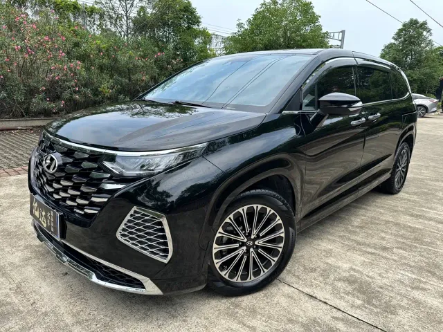 Фотография автомобиля — Hyundai Custo