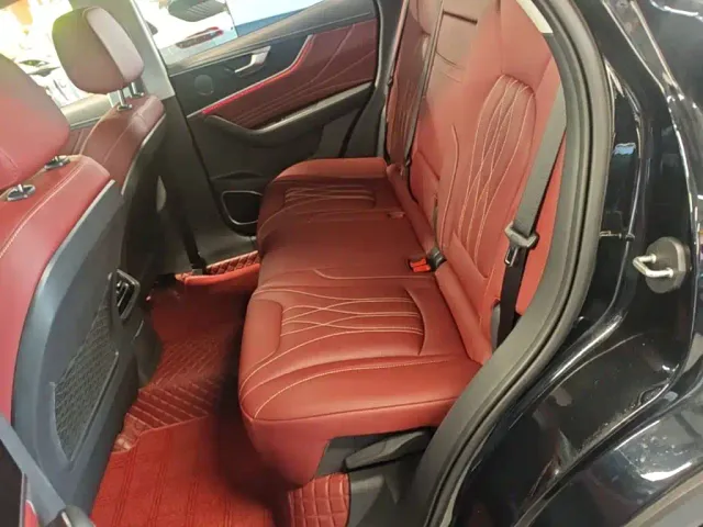 Hongqi HS5 — Фото автомобиля 16