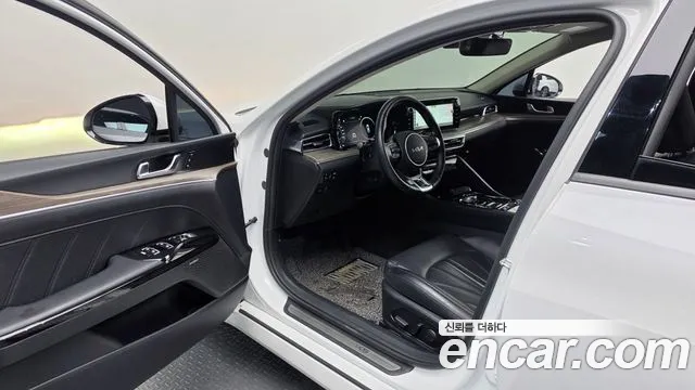 Kia K5 Generation 3 — Фото автомобиля 10