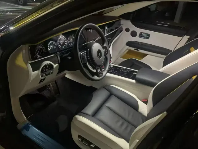 Rolls-Royce Ghost — Фото автомобиля 4