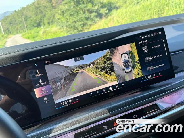 BMW 7-Series 7 серия (G70) 740i xDrive M Sport — Фото автомобиля 17