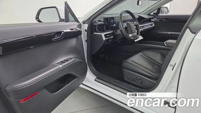 Hyundai Grandeur GN7 — Фото автомобиля 15