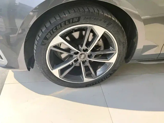 Audi A4L — Фото автомобиля 24