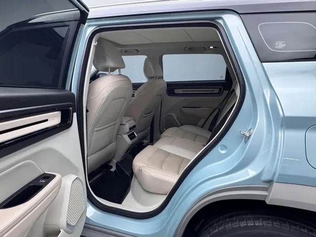 Geely ICON — Фото автомобиля 6