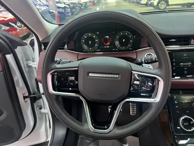 Land Rover Range Rover Evoque — Фото автомобиля 13