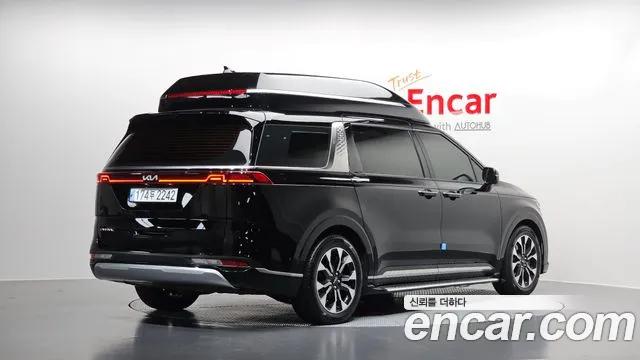 Kia Canival Carnival 4 поколение Бензин 9 мест Hi-Limousine — Фото автомобиля 2