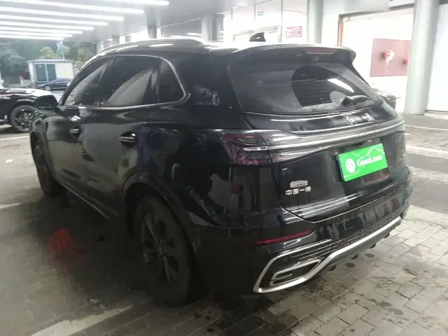 Hongqi HS5 — Фото автомобиля 22
