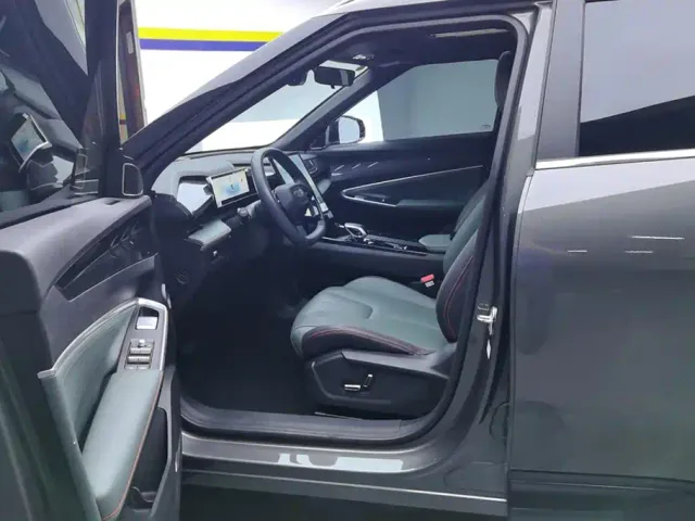 Geely Boyue — Фото автомобиля 9