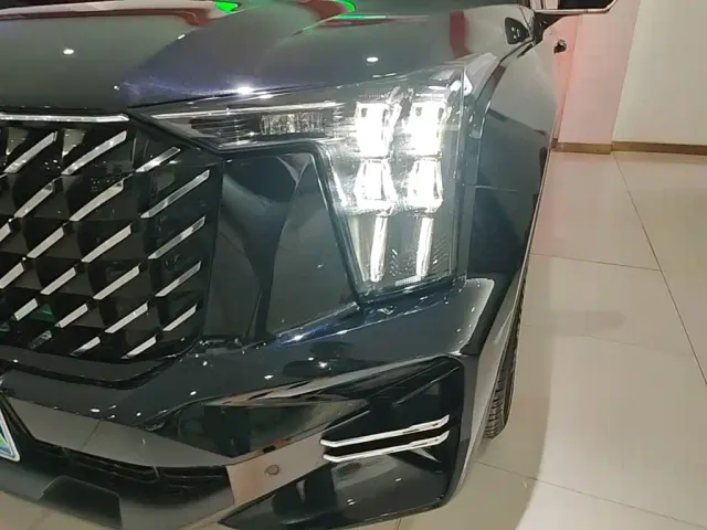 GAC Trumpchi GS8 — Фото автомобиля 23