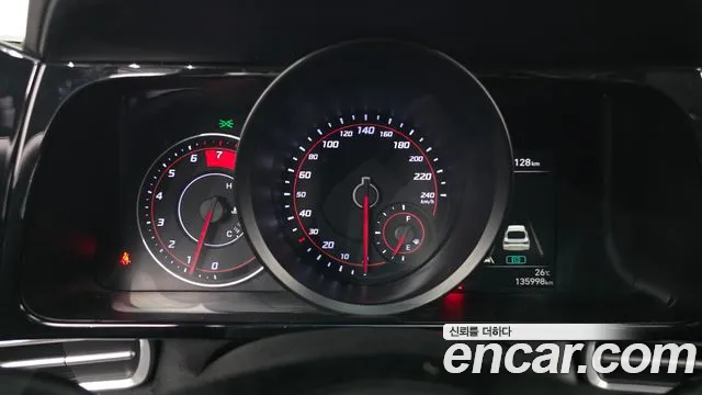 Hyundai AVANTE Avante (CN7) — Фото автомобиля 8