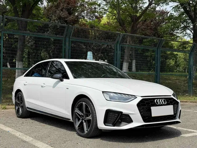 Audi A4L — Фото автомобиля 3