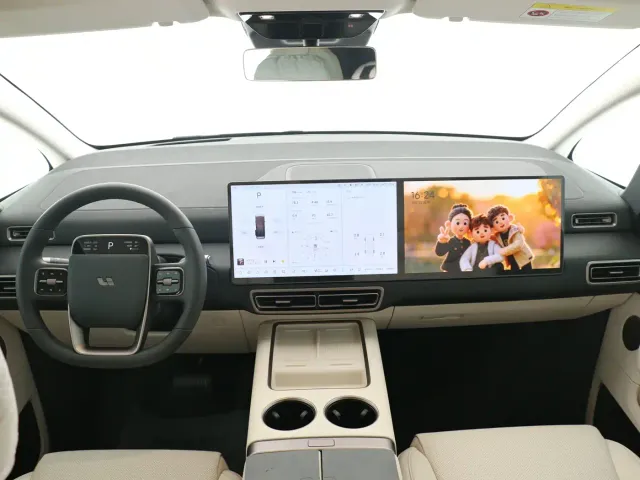 Li Auto MEGA — Фото автомобиля 10