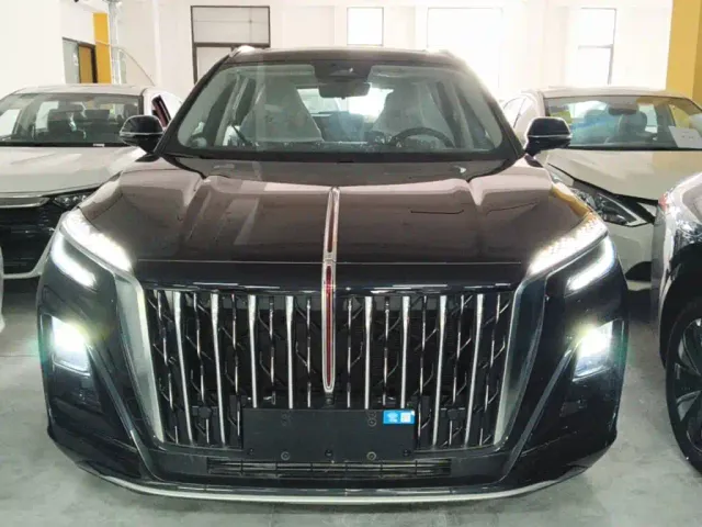 Hongqi HS3 PHEV — Фото автомобиля 2