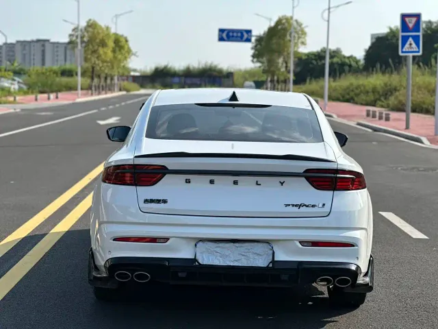 Geely Xingrui — Фото автомобиля 8