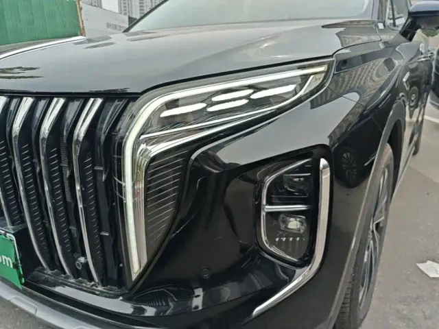 Hongqi HS7 PHEV — Фото автомобиля 23