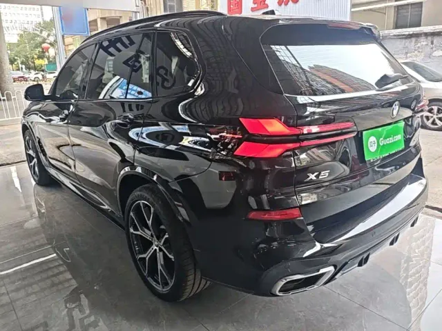 BMW X5 — Фото автомобиля 4