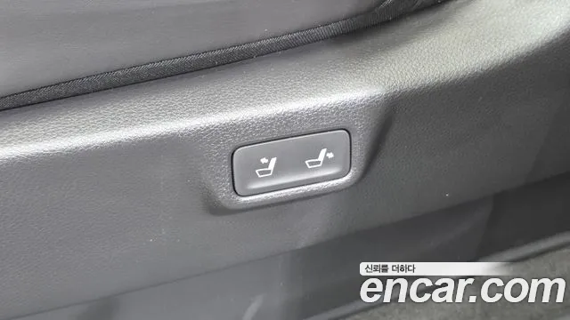 Kia Canival Carnival 4 поколение Дизель 9 мест Signature — Фото автомобиля 23