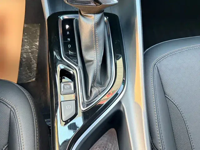 Buick Verano — Фото автомобиля 8