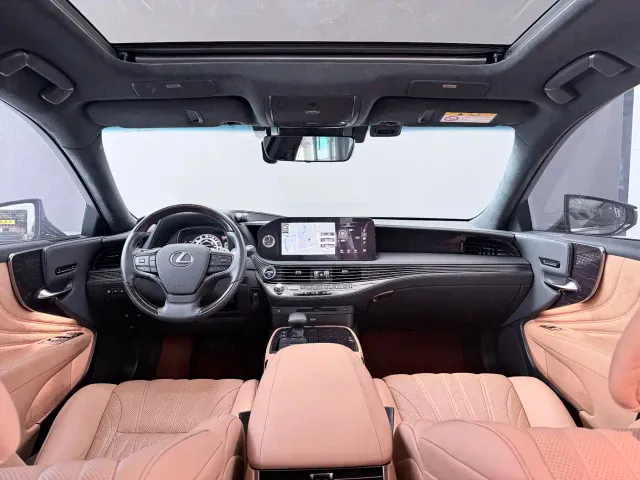 Lexus LS — Фото автомобиля 11