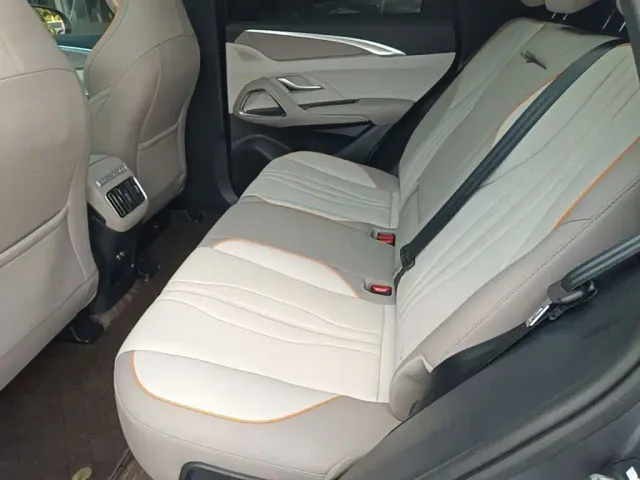 BYD Song Pro — Фото автомобиля 16